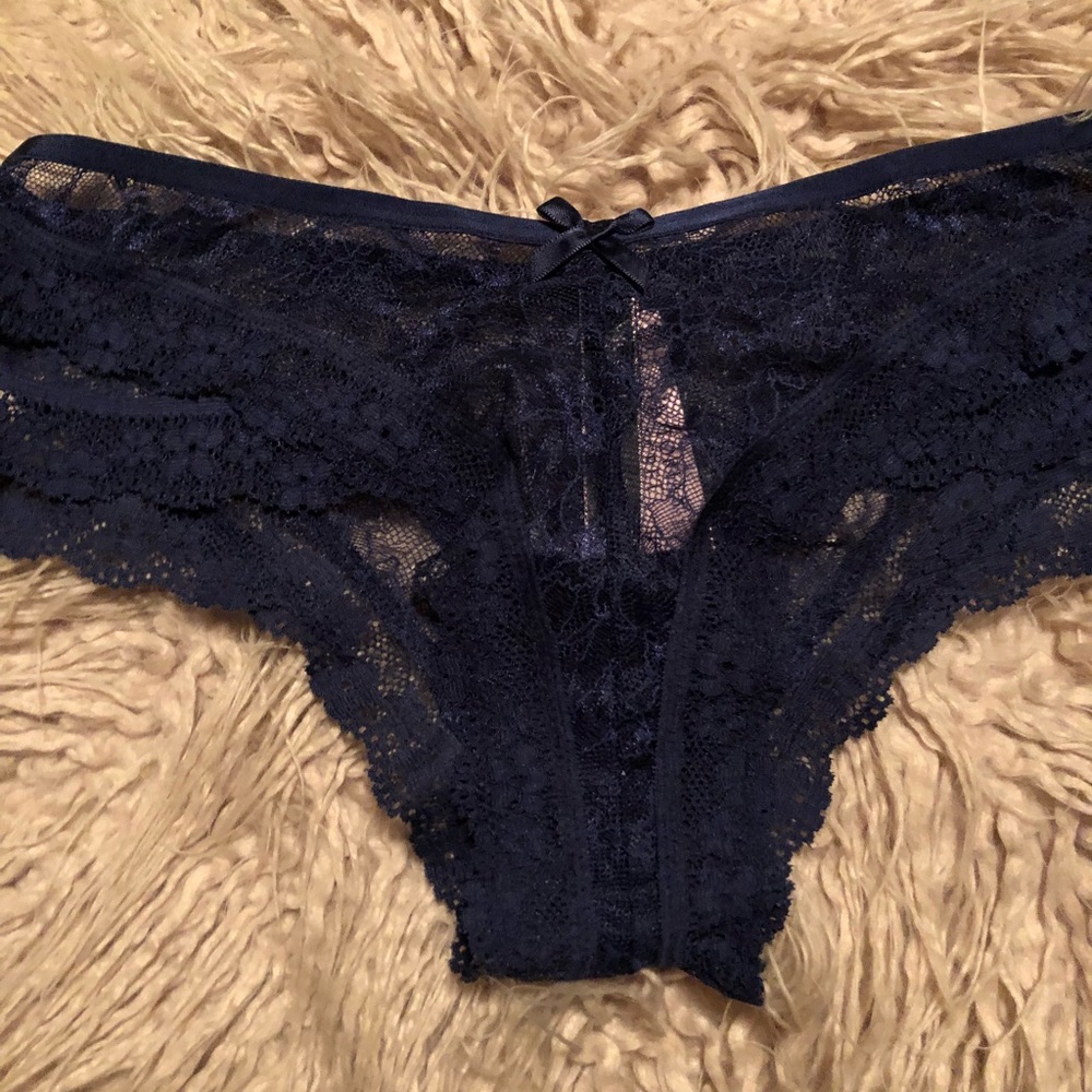 Victoria Secret Pantie. - Picture 3 of 5